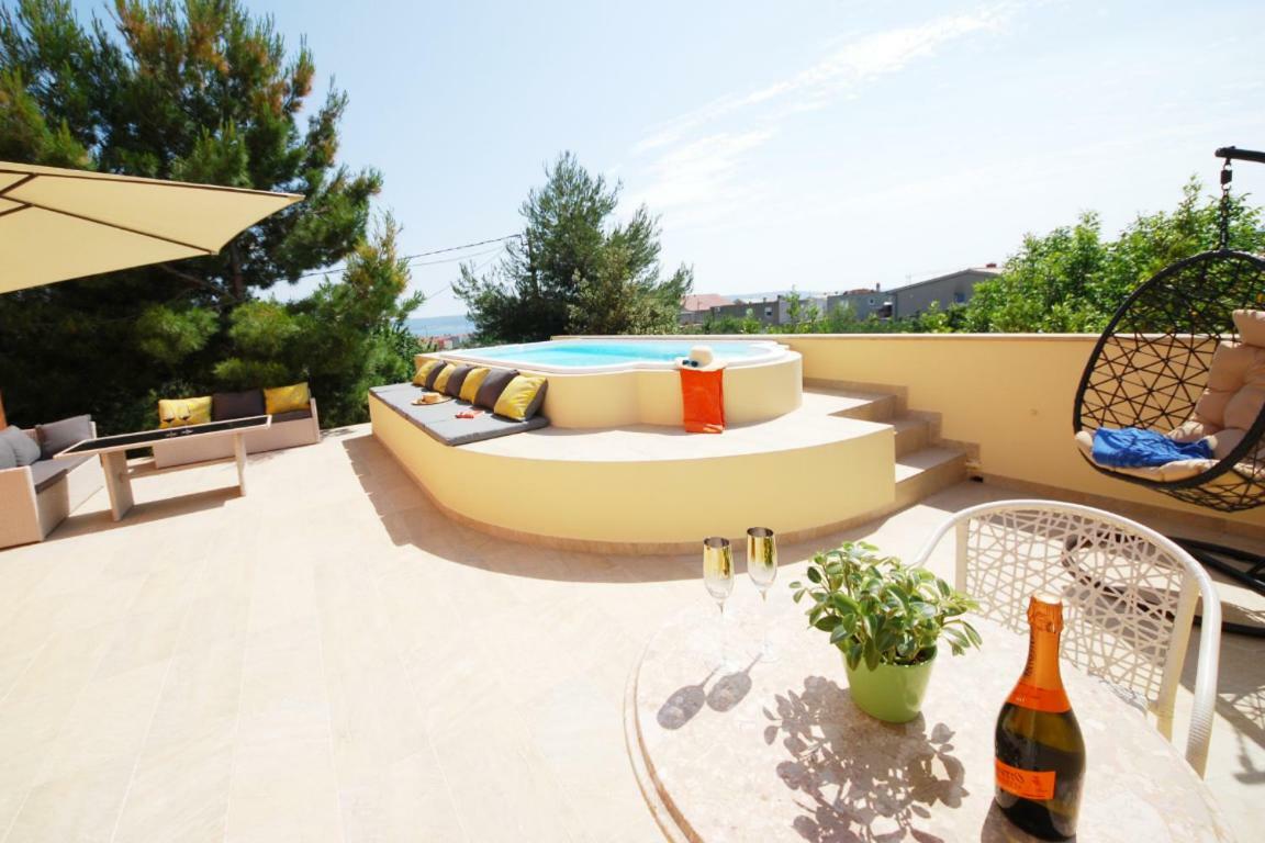 Apartmant With Pool 8